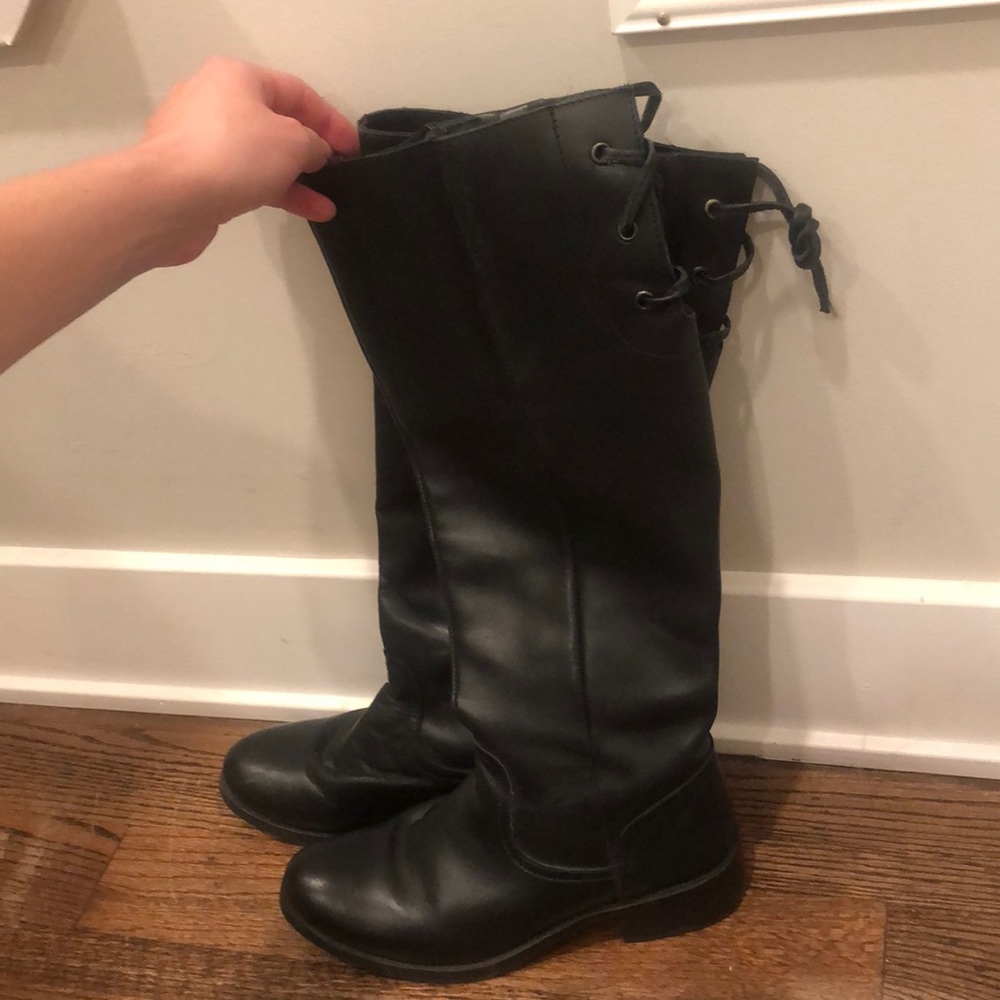 Talk black leather boots